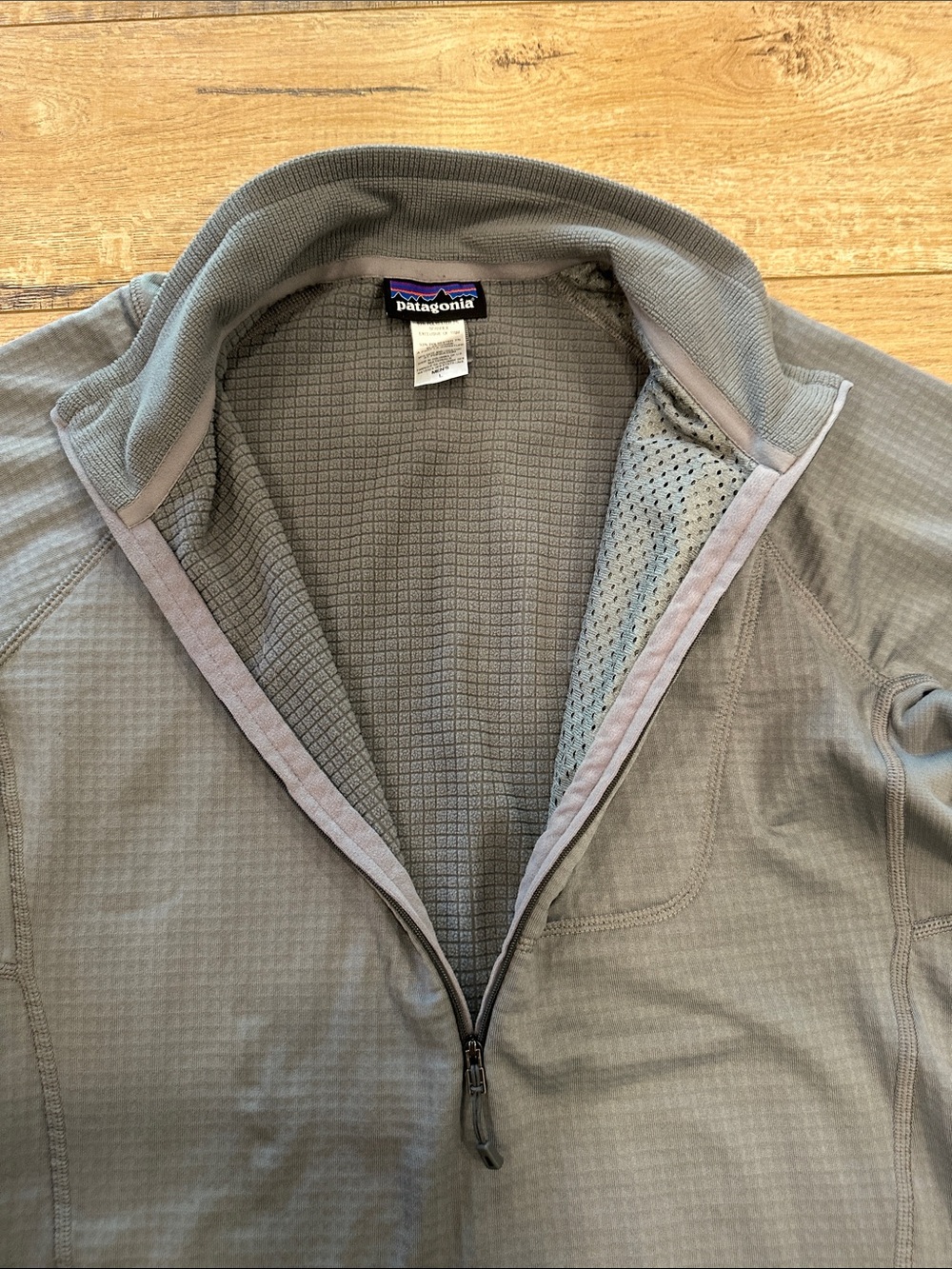 Patagonia Men's Half-Zip Regulator Pullover - Gray - Picture 4 of 6